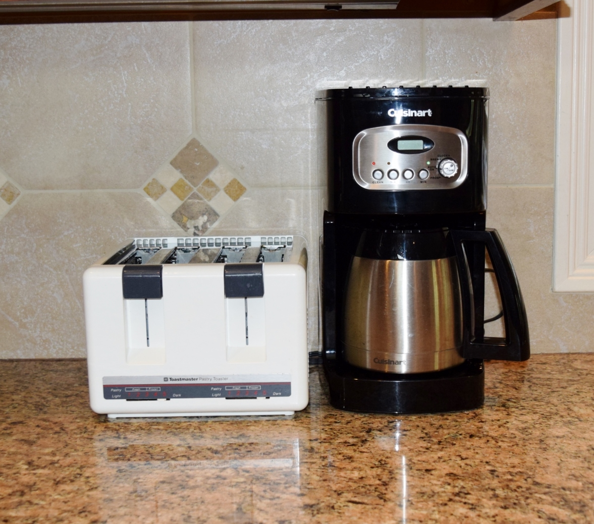 Cuisinart Thermal Carafe Coffee Maker and Toastmaster Toaster EBTH